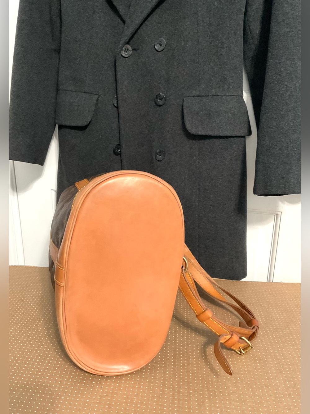✅AUTHENTIC LV LARGE RANDONNEE SLING BUCKET BAG - Picture 10 of 10